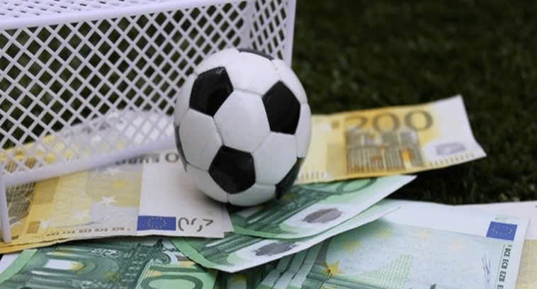 Bí Kíp Khống Chế Bóng Trên Không: Từ Cơ Bản Đến Đỉnh Cao 2 Bí Kíp Khống Chế Bóng Trên Không: Từ Cơ Bản Đến Đỉnh Cao